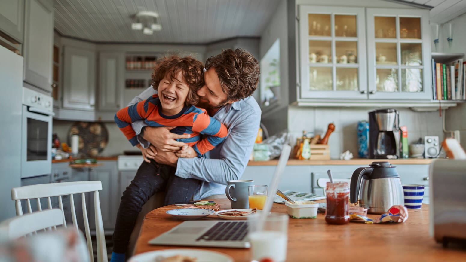 parent-and-child-hugging