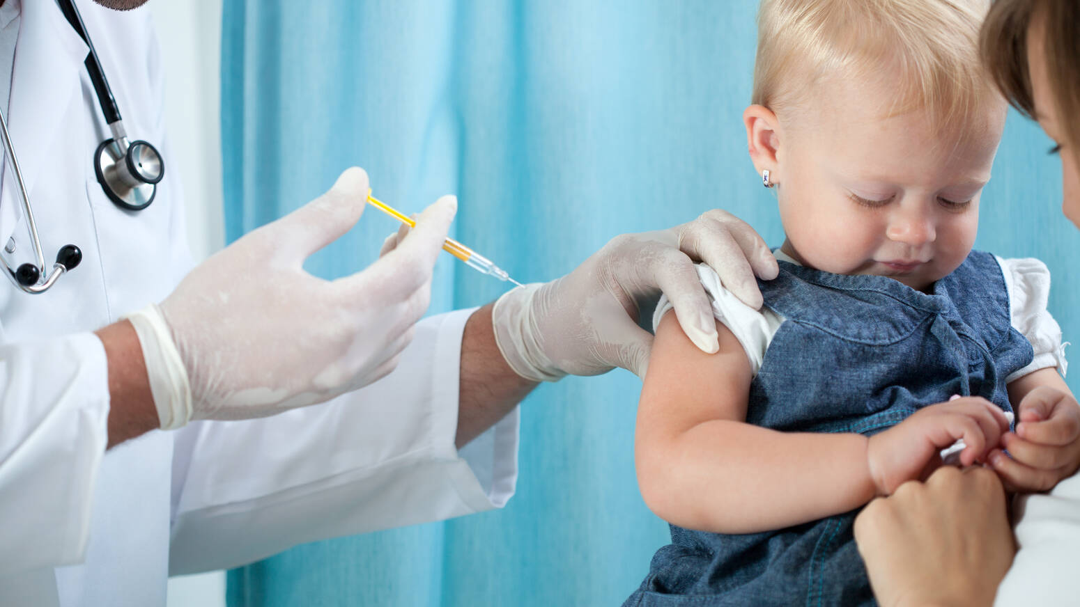 child-getting-vaccine