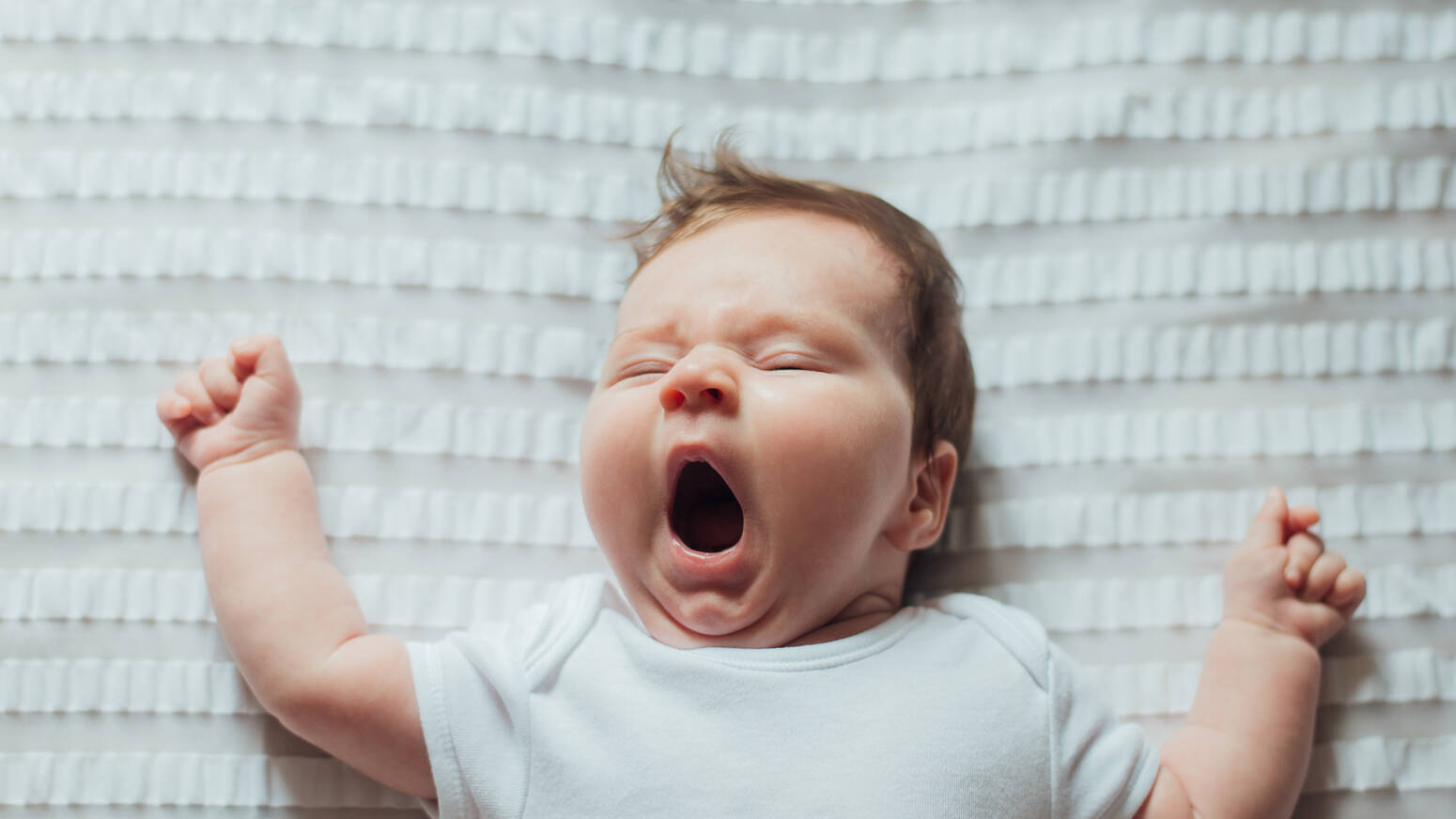 Baby_yawning