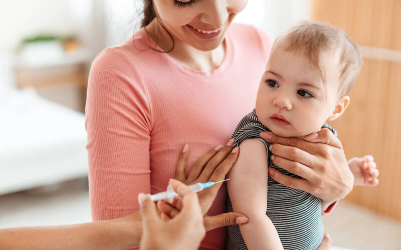 baby-getting-a-vaccine