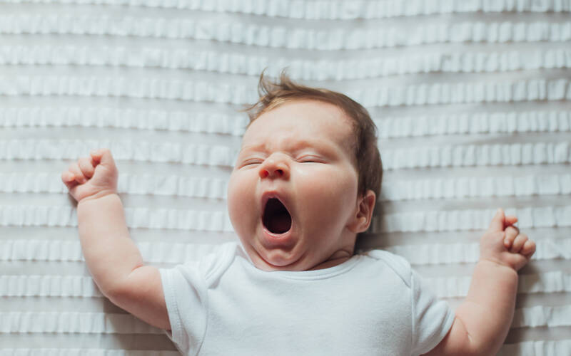 Baby_yawning
