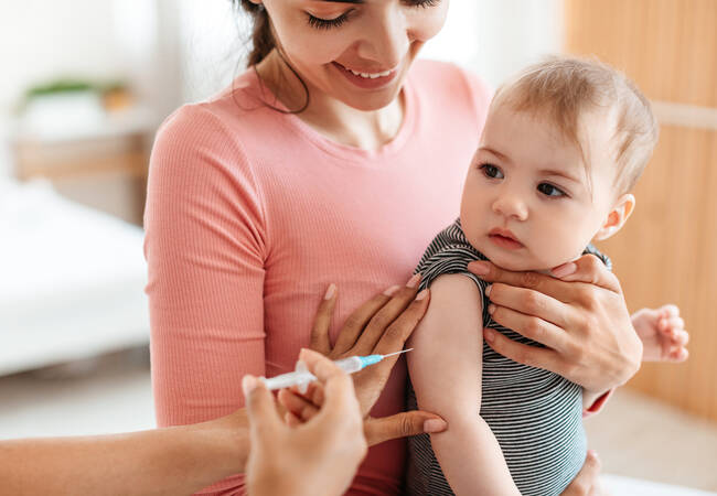 baby-getting-a-vaccine