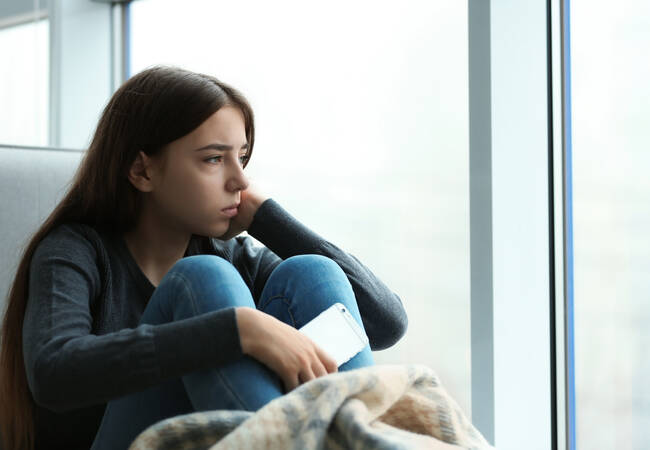 Child_looking_sad