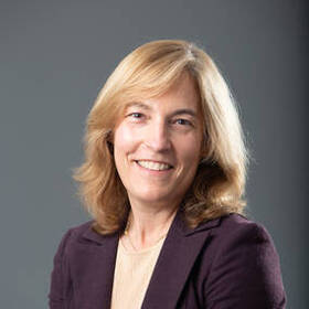 Janine Eagle Headshot