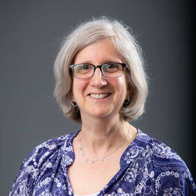Deborah Rukin Gold Headshot