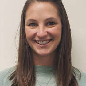 Molly Andersen Headshot