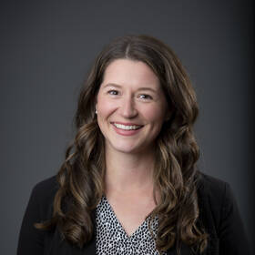 Hilary Schuler Headshot